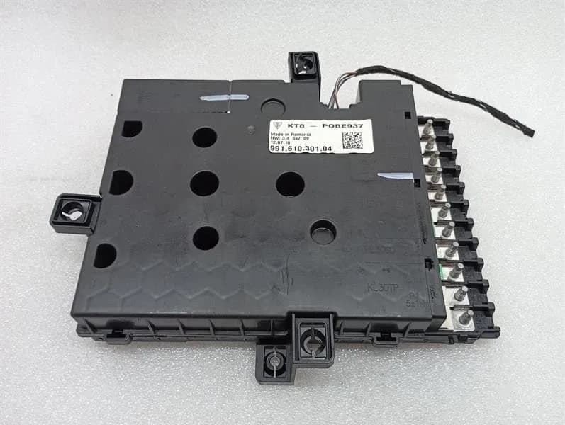 PORSCHE Porsche 911 991 Fuse Box 99161030104 Fuse Box