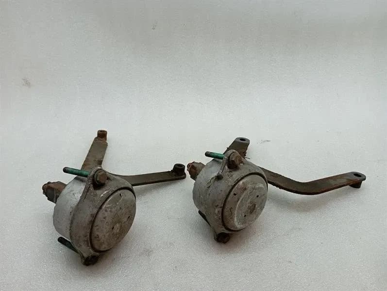 Porsche Boxster 986 engine mount 99337504906 set engine mount
