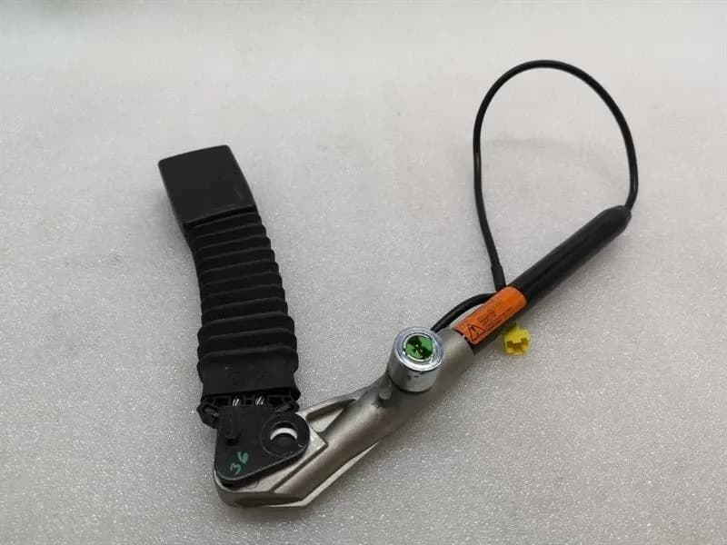 MERCEDES-BENZ Mercedes SLK R171 Right Front Seatbelt Tensioner A1978600269 Front Seat Belt Tensioner