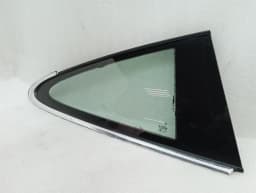 PORSCHE Porsche 911 991 Right Rear 1/4 Glass 99154311209 Door Window 1/4 Rear RH — thumbnail 4