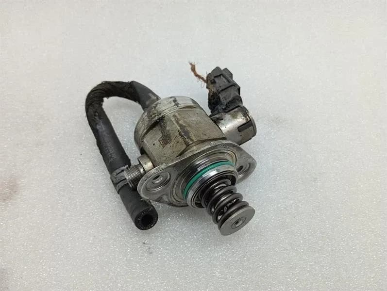 PORSCHE Porsche 911 991 Fuel Pump Mechanical 9A211031500 Fuel Pump