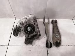 PORSCHE Porsche 911 997 Left Front Hub 997341657 Wheel Bearing Housing Front Left — thumbnail 1