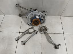 PORSCHE Porsche 911 991 Left Rear Hub 99133111133 Wheel Bearing Housing Rear Left SET SET — thumbnail 1