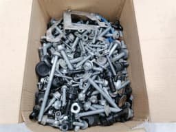 PORSCHE PORSCHE TAYCAN 9J SCREWS BOLTS FROM ONE CAR SET BOLTS — thumbnail 2
