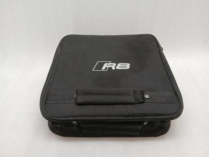 AUDI Audi R8 4S AWD Tool Kit Tool Kit