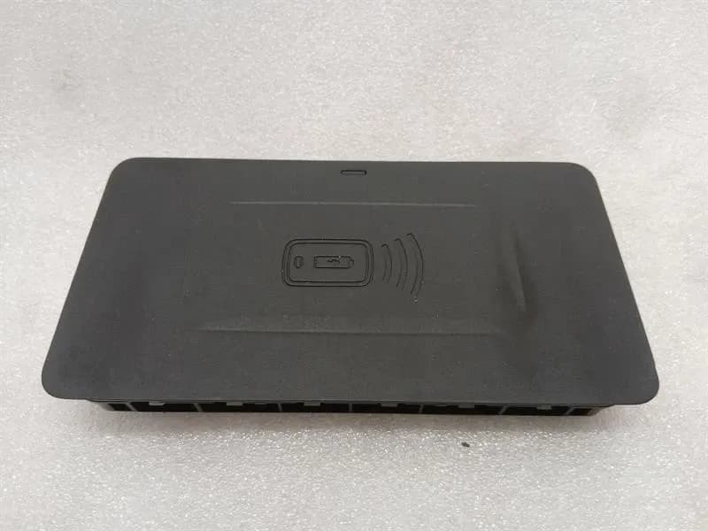 BMW BMW 3 Series M3 G80 G20 Phone Charger 5A62826 Wireless Charger