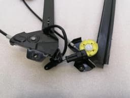 FERRARI Ferrari California T F149 14-17 Left Door Winder 69875400 Front Window Regulator Li — thumbnail 2