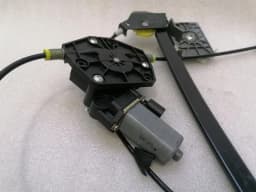 FERRARI Ferrari California T F149 14-17 Left Door Winder 69875400 Front Window Regulator Li — thumbnail 9