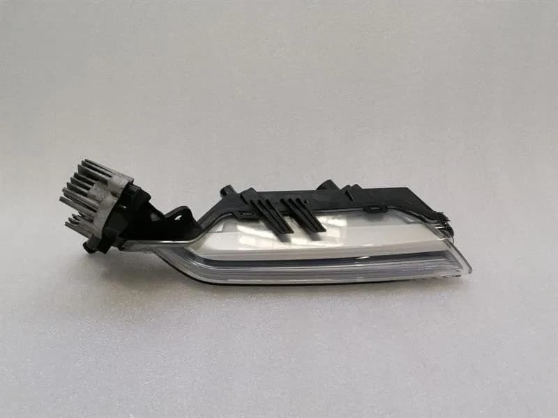 PORSCHE Porsche Panamera 971 DRL daytime running light 971953042C daytime running light defect