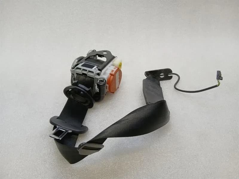 AUDI Audi R8 4S Performance left seatbelt 4S8857705A seat belt belt left