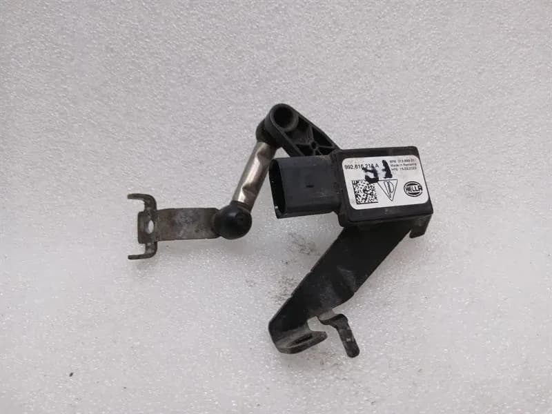 PORSCHE PORSCHE 911 992 SENSOR 992616214A LEVEL LEVEL SENSOR