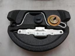 PORSCHE Porsche 911 996 Alloy Wheel Saver Kit 99636213001 Jack 3.5JX17 ET19 — thumbnail 2
