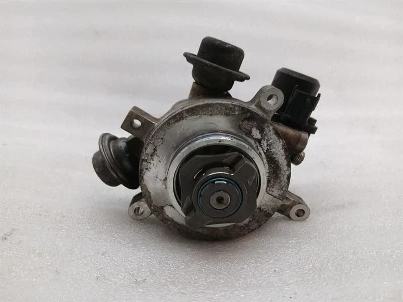 PORSCHE Porsche 911 991 Fuel Pump Mechanical 9A111031572 High Pressure Pump Turbo S