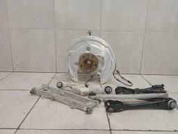 BMW BMW 8 Series 18--25 G16 M8 Right Rear Hub 9504000 Wheel Bearing Housing Rear Right — thumbnail 2