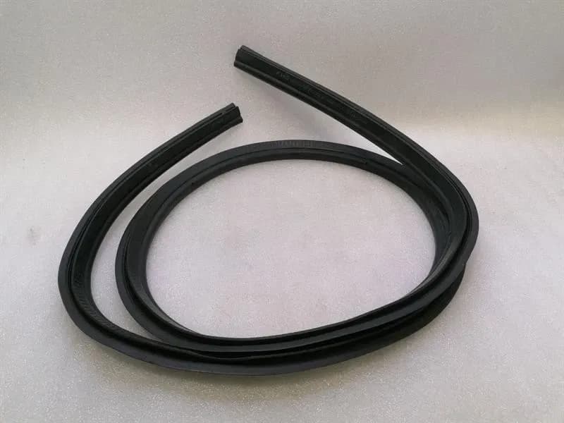 Ferrari 458 F142 Spider Front Seal 81366000 Front Luggage Compartment Seal