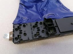 FERRARI Ferrari California T F149 14-17 Electronic Module 273412 LH DOOR ECU — thumbnail 9