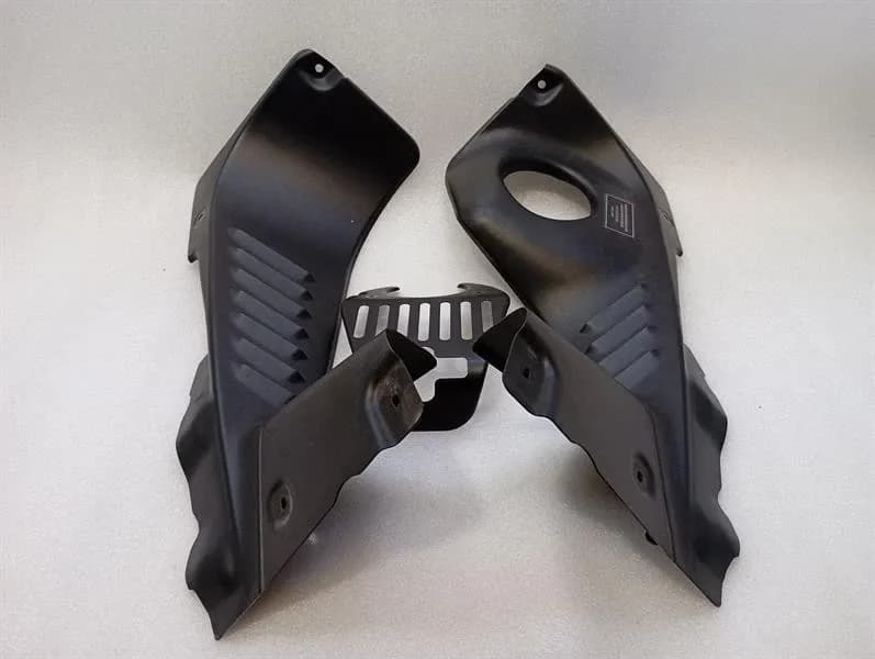 Ferrari 458 F142 Spider Engine Cover 82203100 Engine Cover SET SET