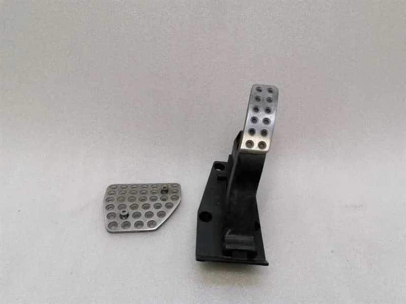 Ferrari 458 F142 Spider Throttle Pedal (Electrical) 243117 Throttle