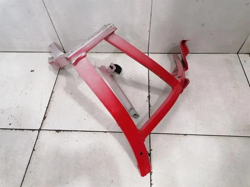 Ferrari 458 F142 Spider Holder Bracket 84629400 LH FRONT LATERAL TRELLIS