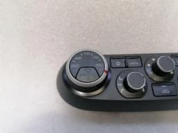 FERRARI Ferrari California T F149 Climate Control 3057600 FAULTY Climate Control Panel A/C — thumbnail 4
