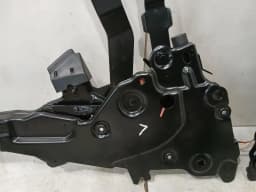 FERRARI Ferrari California T F149 14-17 hinge tonneau set hinge — thumbnail 6