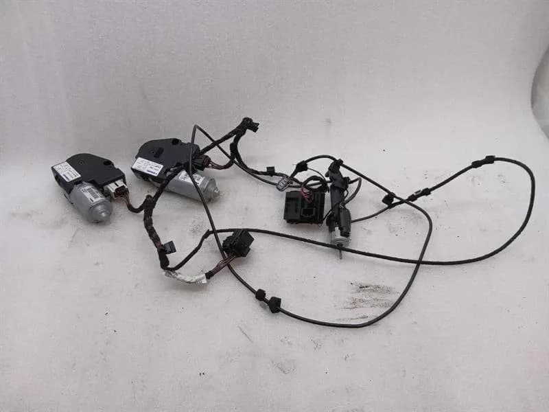 PORSCHE Porsche 911 991 Sun Roof Engine 99162491100 SET OF 2 SUNROOF MOTOR SET