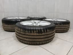 ASTON MARTIN 19 ASTON MARTIN DB9 Alloy Wheel 9G43-1007-BC SET Rim ET65 9.5J X19 / 8.5J — thumbnail 6