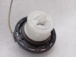 ASTON MARTIN Aston Martin DB9 COUPE fuel filler cap 4G43-9030-AF fuel cap tank flap — thumbnail 5