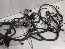 ASTON MARTIN Aston Martin Vanquish AM310 Wiring Loom FD33-14290-AD Wiring Harness ENG BAY — thumbnail 7