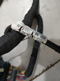 ASTON MARTIN Aston Martin Vanquish AM310 Wiring Loom FD33-14290-AD Wiring Harness ENG BAY — thumbnail 10