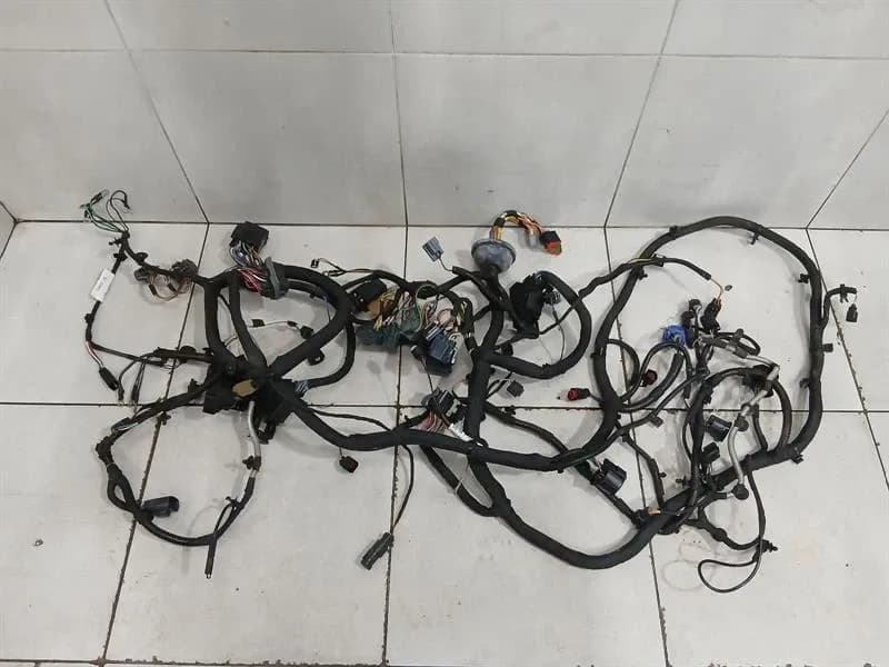 ASTON MARTIN Aston Martin Vanquish AM310 Wiring Loom FD33-14290-AD Wiring Harness ENG BAY