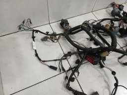 ASTON MARTIN Aston Martin Vanquish AM310 Wiring Loom FD33-14290-AD Wiring Harness ENG BAY — thumbnail 6