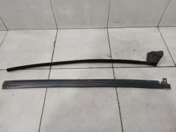 FERRARI Ferrari 360 F131 Door Seal 65544600 RH SET Door Seals — thumbnail 1
