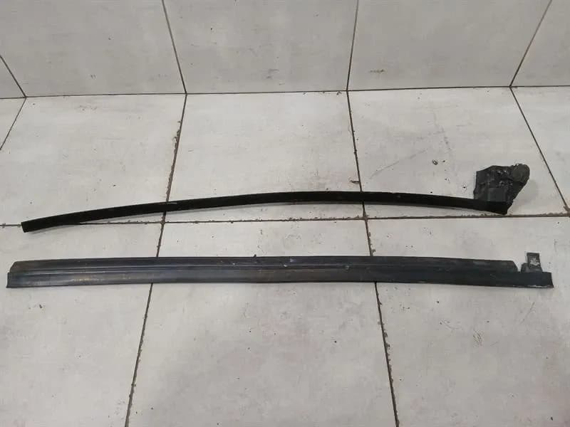 FERRARI Ferrari 360 F131 Door Seal 65544600 RH SET Door Seals