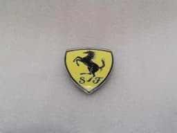FERRARI FERRARI 458 F142 SPIDER 82746100 SQUADRA CORSE SHIELD BADGE -SHIELD BADGE- LOGO — thumbnail 1