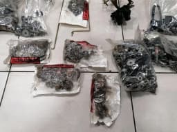 FERRARI FERRARI 360 F131 SCREWS BOLTS FROM ONE CAR SET BOLTS — thumbnail 9