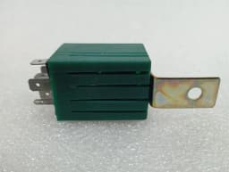 FERRARI Ferrari 360 F131 Relay 170762 Direction and Emergency Light Relay — thumbnail 7