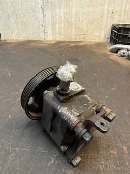 VOLVO 36051722 Power steering pump VOLVO S80 II (AS) (2006-2016) — thumbnail 4
