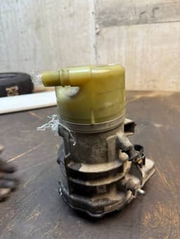 VOLVO 31387595 Power steering pump VOLVO V70 III (BW) (2007-2016) — thumbnail 5
