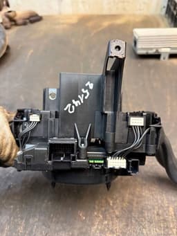 VW 3C9953502B 3C9953501BN 5K0953569AB Indicator/wiper/slip ring switch (stalk) VW PASSAT B7 / ALLTRACK (2010-2015) — thumbnail 10