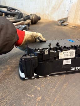 VW 7E0920870G Instrument Cluster VW TRANSPORTER T5 / MULTIVAN (7H, 7E, 7J) (2003-2015) — thumbnail 9