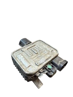 VOLVO 940009402 Radiator Fan Relay / Control unit VOLVO V70 III (BW) (2007-2016) — thumbnail 1