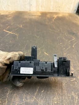 VW 7H0919158 7H0919158L9 7H0919158L9B9 Rear AC heater control panel VW TRANSPORTER T5 / MULTIVAN (7H, 7E, 7J) (2003-2015) — thumbnail 6
