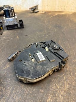 VW 7E0827201D Rear Panel Door Lock Left VW TRANSPORTER T5 / MULTIVAN (7H, 7E, 7J) (2003-2015) — thumbnail 4