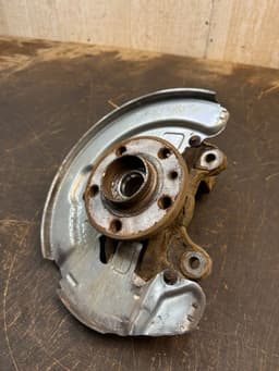 VOLVO Wheel bearing housing front right VOLVO S80 II (AS) (2006-2016) — thumbnail 2