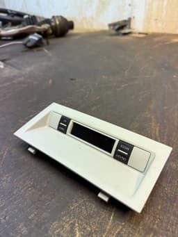 VW 7E5919037G Auxiliary Heater Switch VW TRANSPORTER T5 / MULTIVAN (7H, 7E, 7J) (2003-2015) — thumbnail 2