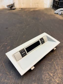 VW 7E5919037G Auxiliary Heater Switch VW TRANSPORTER T5 / MULTIVAN (7H, 7E, 7J) (2003-2015) — thumbnail 3