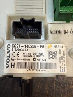 VOLVO CG9T14C256FA 31327994 31327994AA Body control module (BCM) VOLVO V70 III (BW) (2007-2016) — thumbnail 8