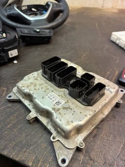 BMW 0261S10549 8631725 61359352861 9352861 Engine Control Unit / module (ECU) BMW 3 (F30, F31, F80) (2011-2019) — thumbnail 5