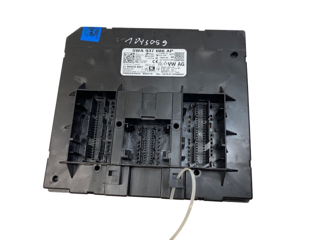 F005V03926 Onboard supply control unit SKODA OCTAVIA IV (NX, NN) (2019-)